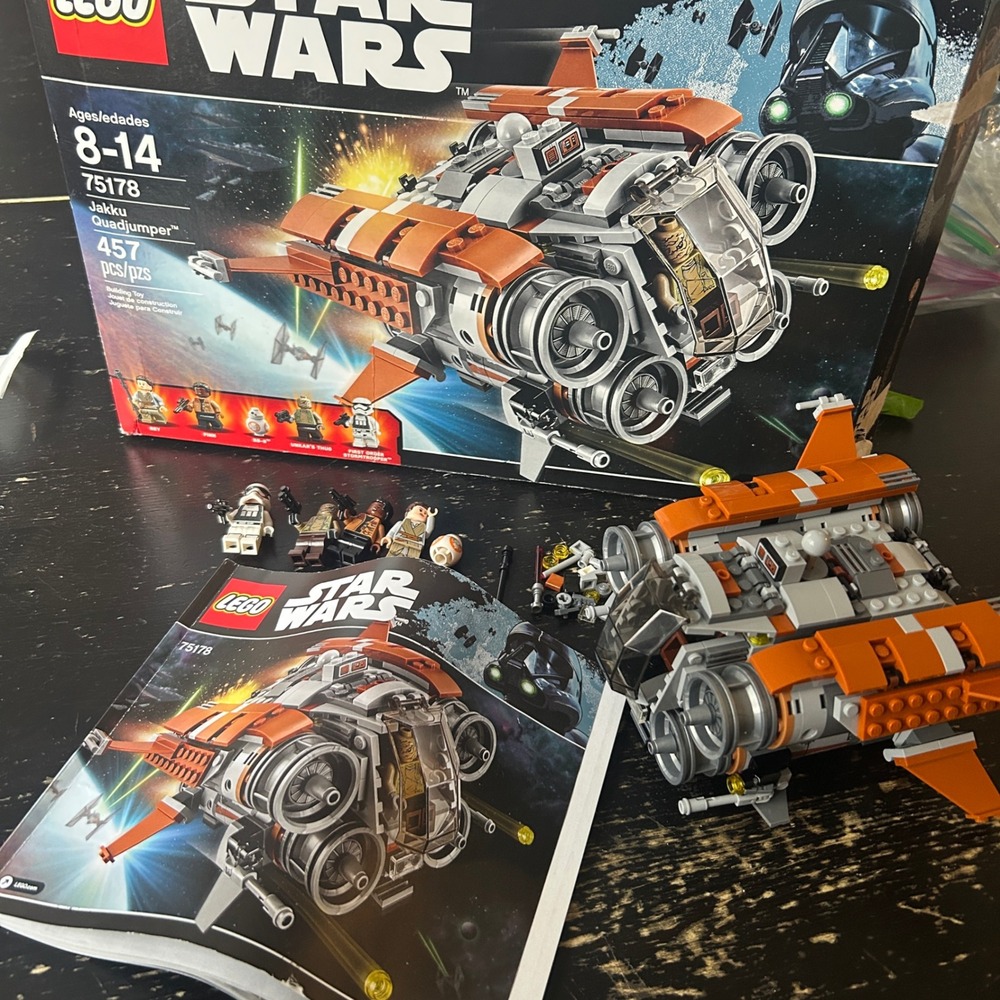 LEGO Star Wars Jakku Quadjumper 75178 The Force Awakens Set with Box Manual